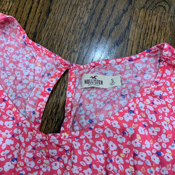 Like new Hollister Floral Romper Women’s Small - Picture 3 of 10